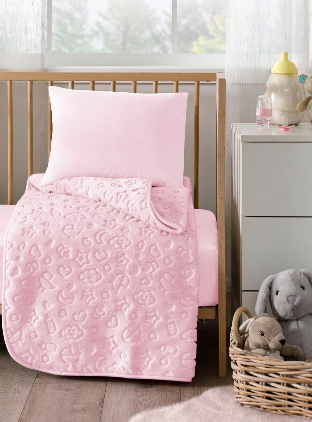 ÖZDİLEK EMBOS KUTULU BEBEK BATTANİYESİ 100*120 CM PEMBE