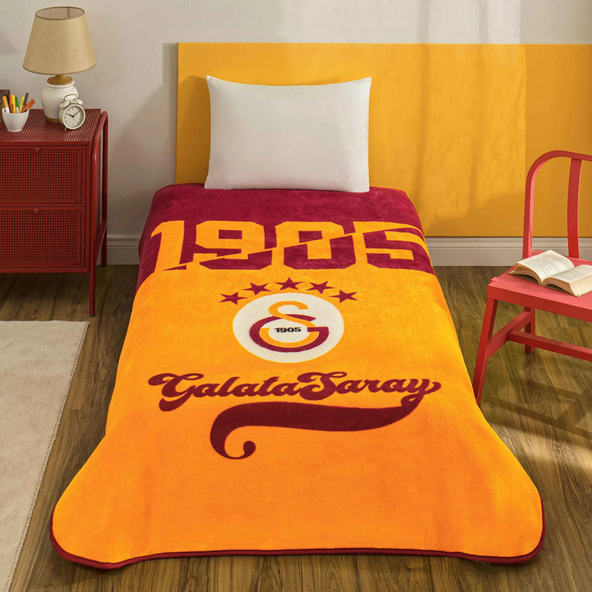 Taç Lisanslı Galatasaray Şampiyon 25 Tek Kişilik Battaniye