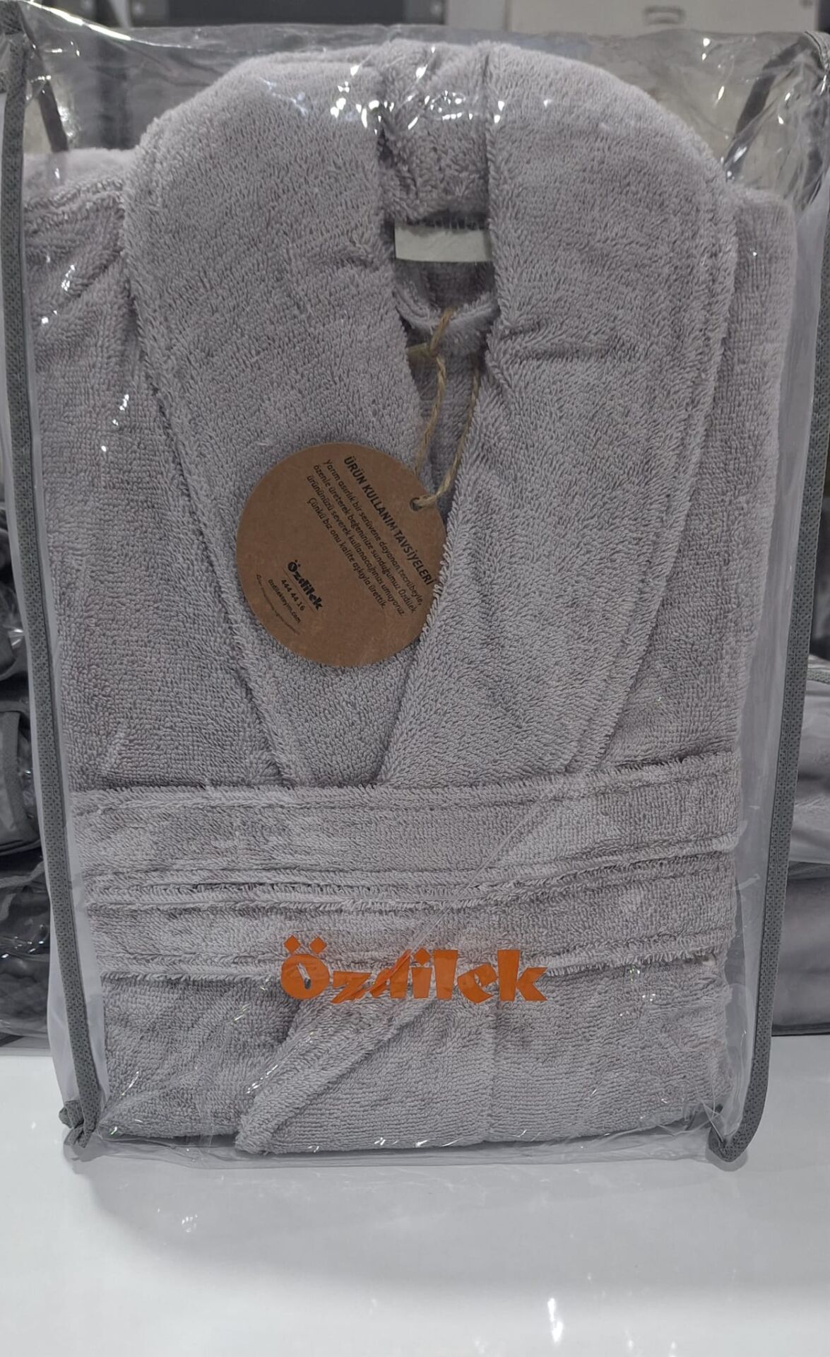 Özdilek Seri Sonu Pvc Çantalı Tekli Bornoz %100 Pamuk L Beden Gümüş