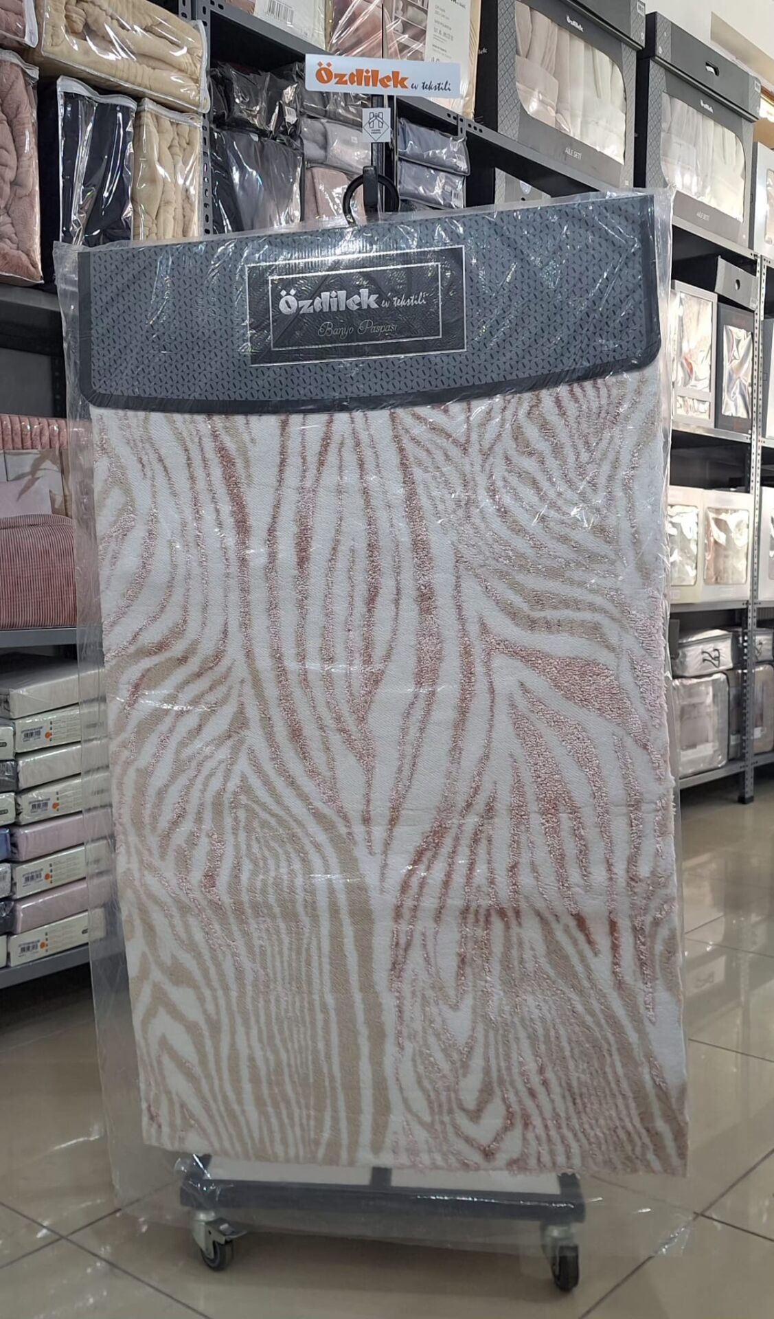 Özdilek 2'li Banyo Paspası - Klozet Takımı Flos Daey Pudra