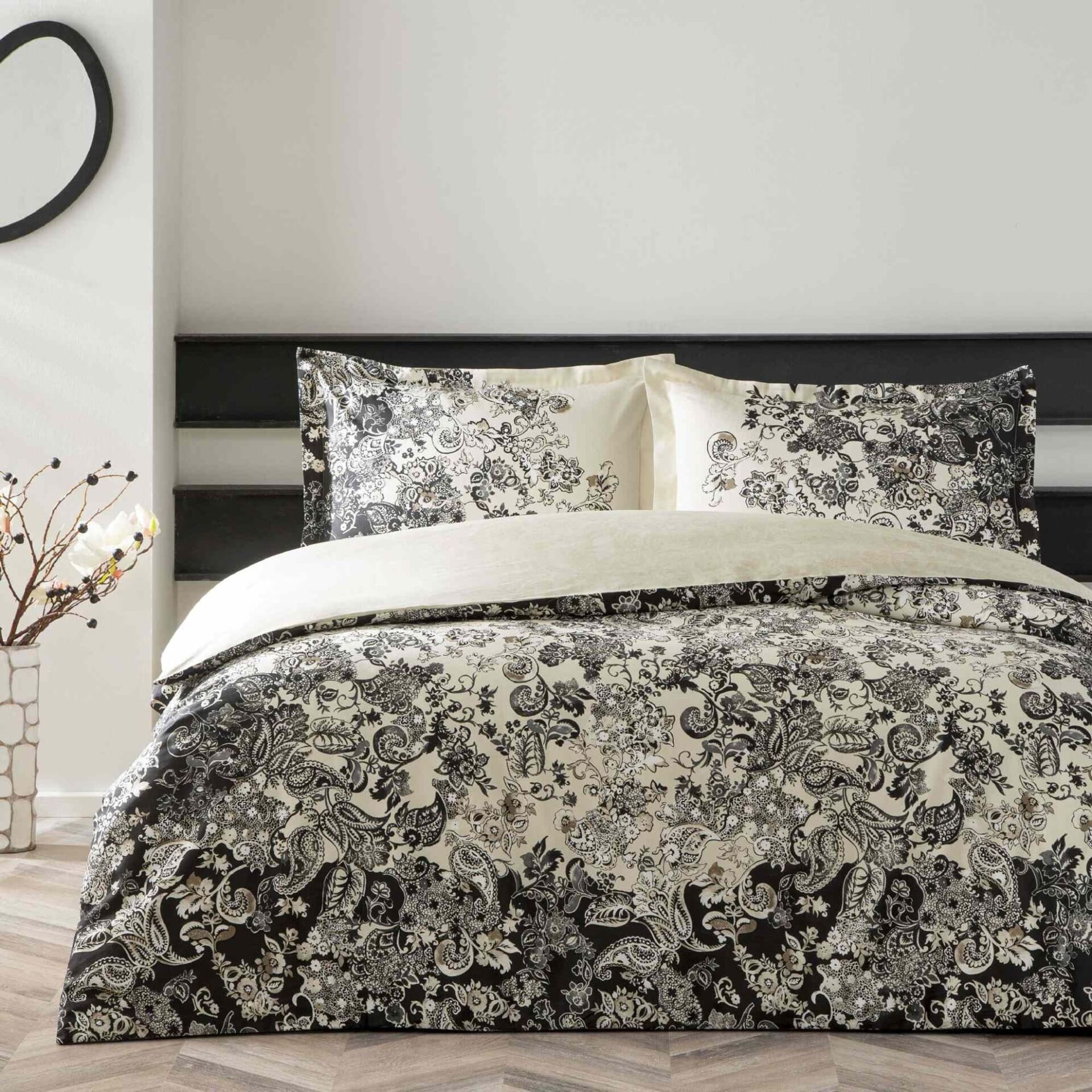 Taç Saten Çift Kişilik Nevresim Takımı Monica Siyah