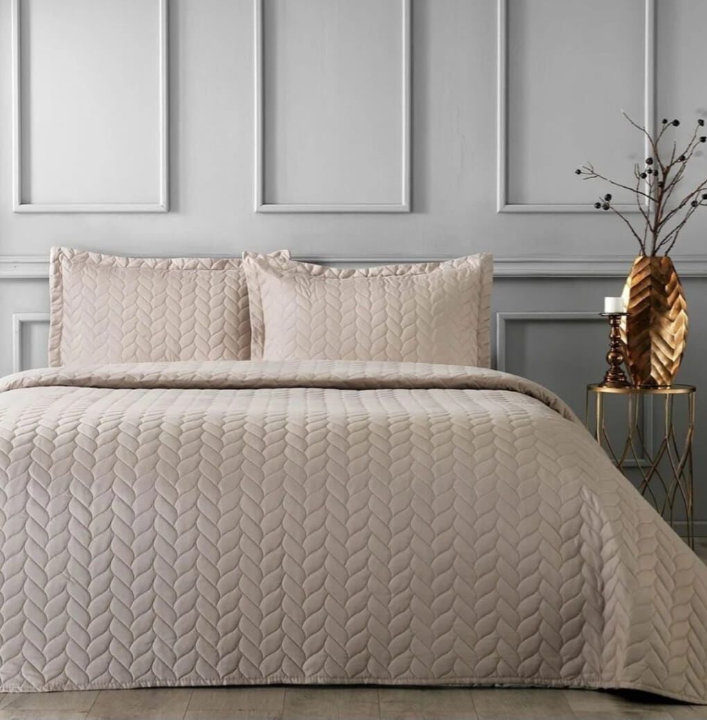 Taç Glory Çift Kişilik Çantalı Yatak Örtüsü Camel