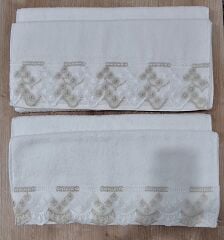 Özdilek Beyza Güpürlü Krem 4'lü El Havlusu (paket içerisinde 2 farkılı model bulunmaktadır)