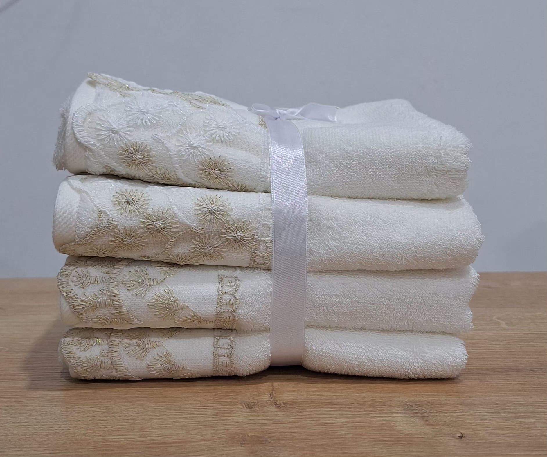 Özdilek Beyza Güpürlü Krem 4'lü El Havlusu (paket içerisinde 2 farkılı model bulunmaktadır)